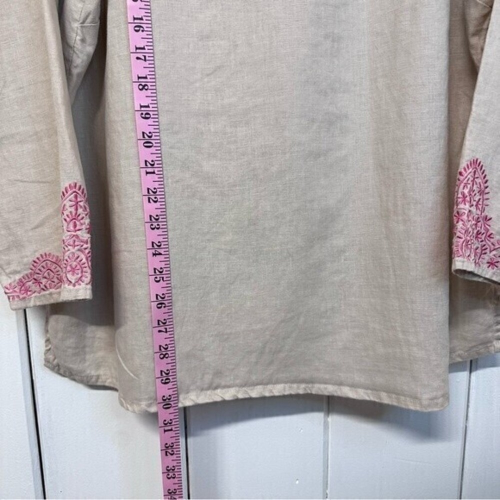 Susan‎ Bristol Women’s Tunic w/Embroidered Beaded details, Size 2X, Beige - Picture 7 of 7